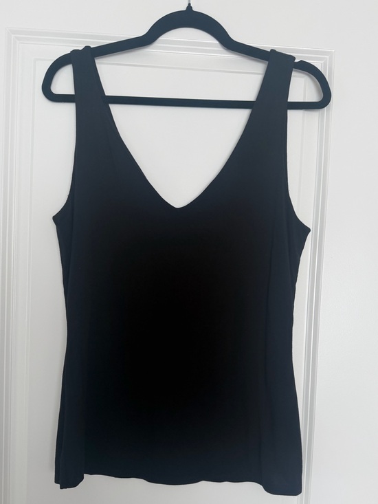 RW&CO. Tops - RW&CO. Black V-Neck Tank Top